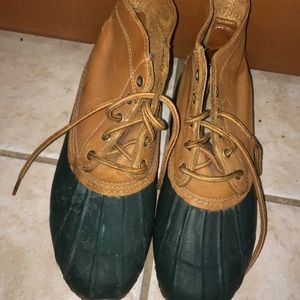 Duck boots
